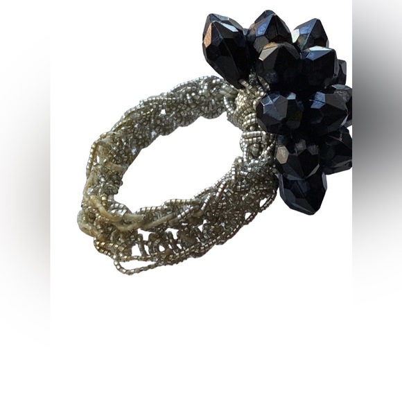 Vintage Handmade Black Facet Beaded Stretch Band Ring Woman’s Jewelry Artesian - Picture 6 of 7